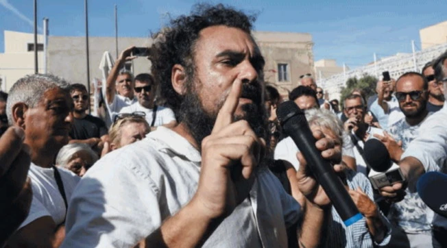 Lampedusa, Giacomo Sferlazzo: chi è l'agitatore delle proteste anti-governo