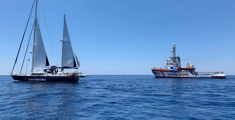 Alex verso Lampedusa, Matteo Salvini chiude i porti: sfida politica della ong Mediterranea