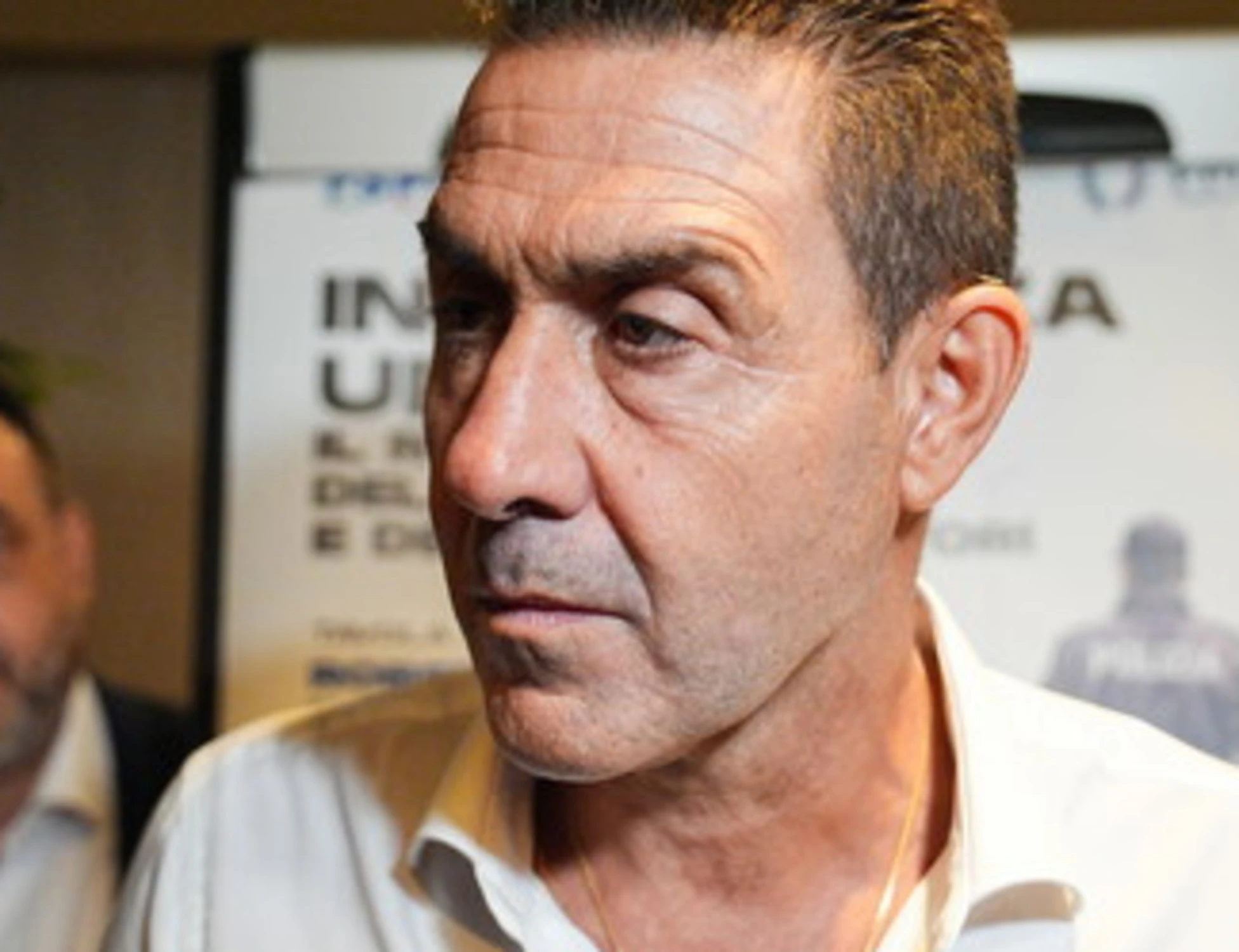 Vannacci, dubbi e sospetti: "Noi in calo? Sondaggi farlocchi"