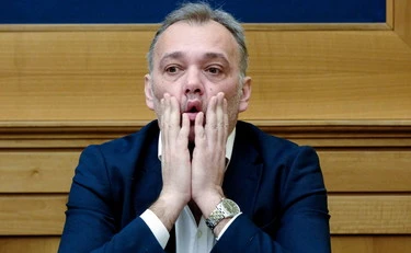 Matteo Richetti, giornata nera per il capogruppo di Azione: derubato due volte in treno