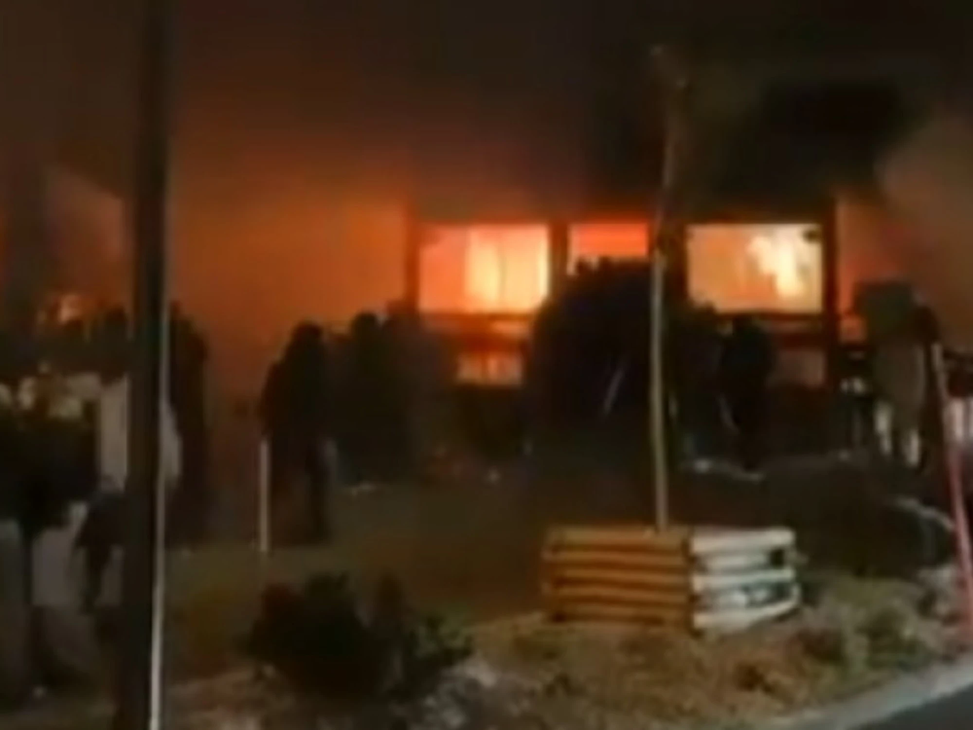 Crans-Montana, "li ho visti senza capelli, poi...": la testimonianza choc