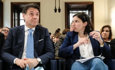 Vincenzo De Luca, "non è chiuso niente": Campania, viene giù la sinistra