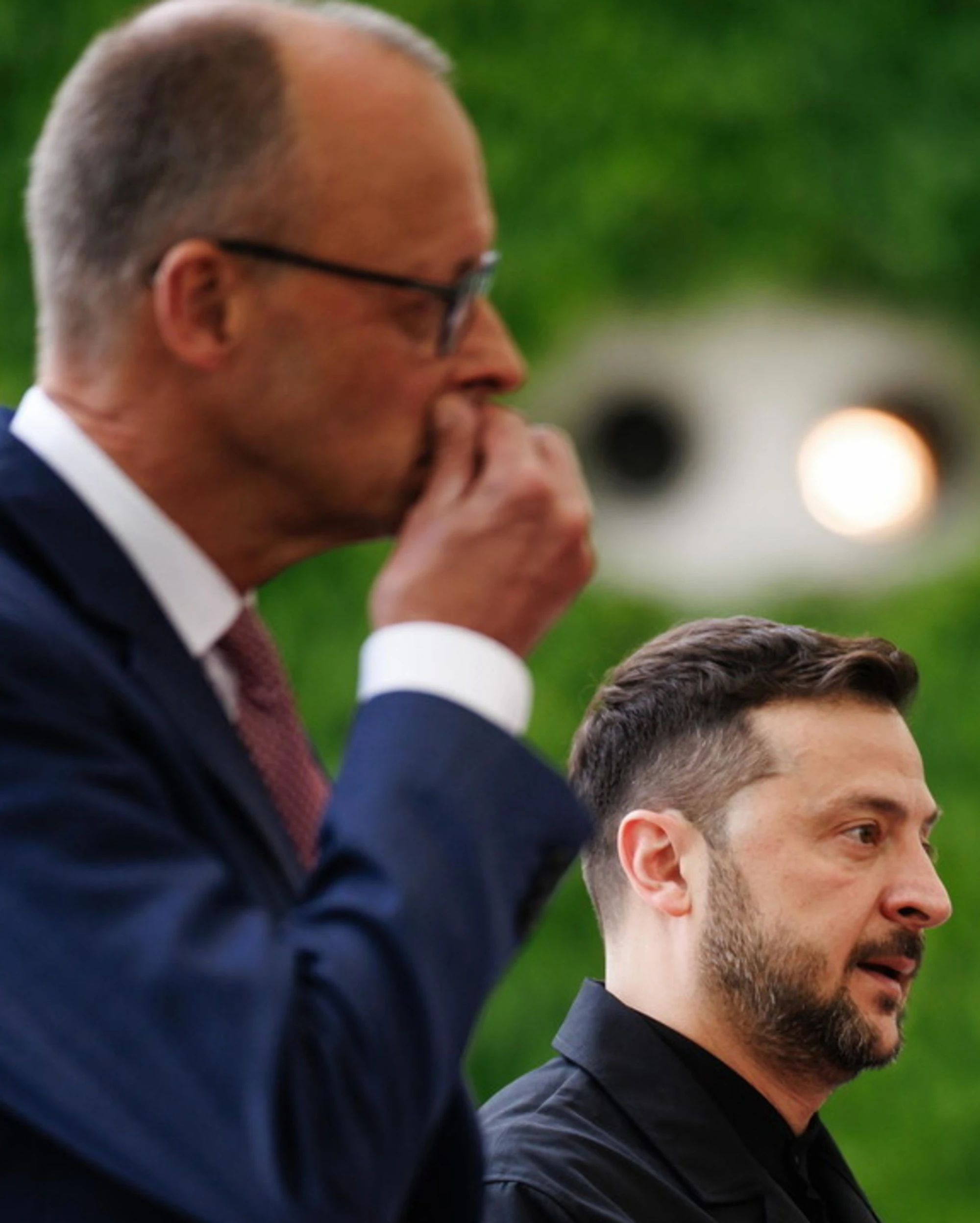 Ucraina, colloqui Ue con Zelensky e Trump prima del vertice con Mosca