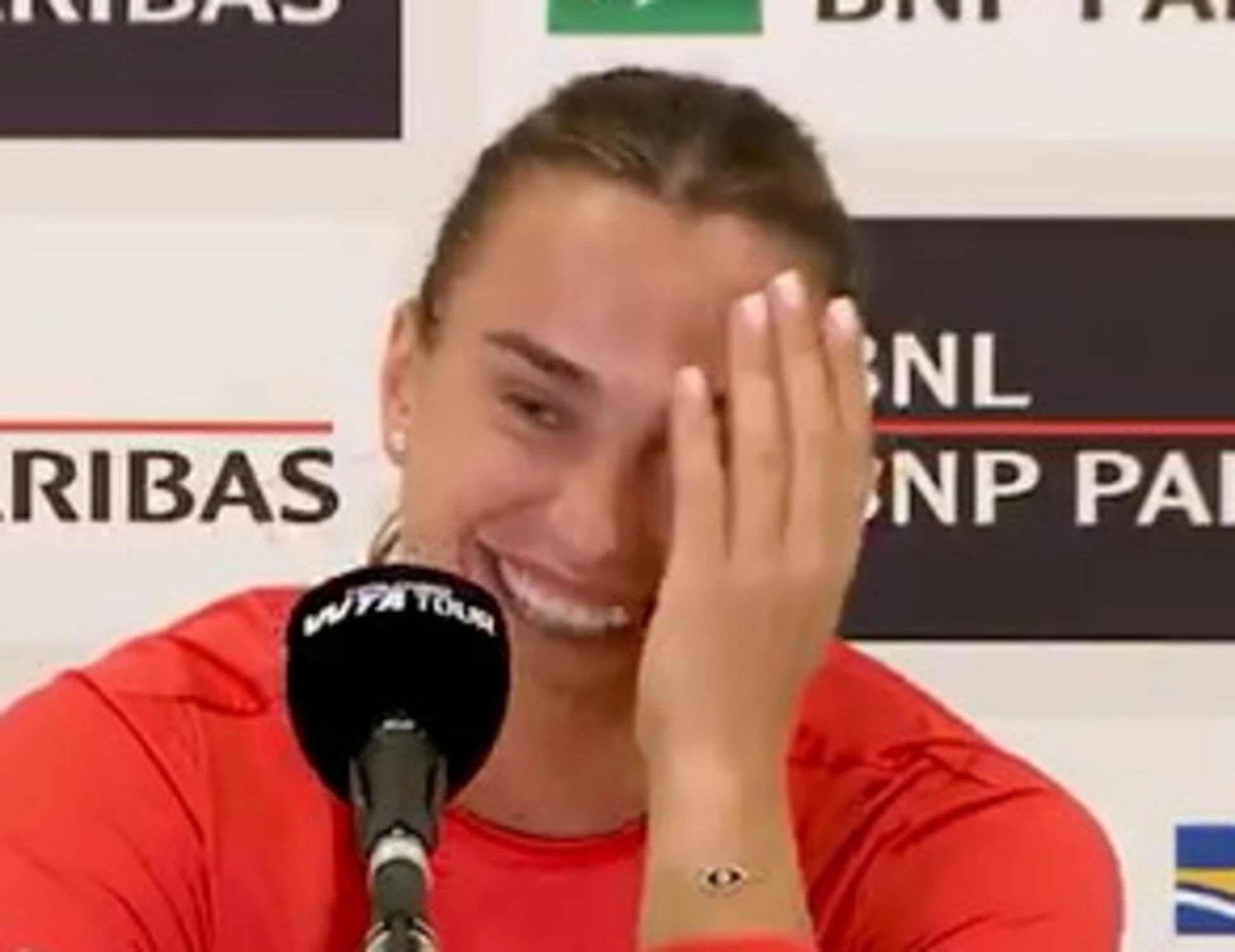 Sinner, l'urlo al Foro italico: Sabalenka in clamoroso imbarazzo 