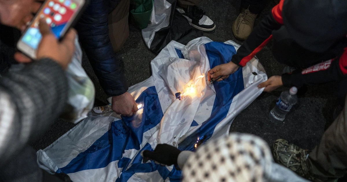 Roberto Formigoni, l'Occidente odia Israele perché odia se stesso