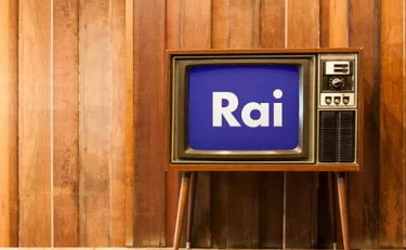 Rai, blitz di Forza Italia al Senato: "Tagliamo il canone". E i grillini subito in tilt