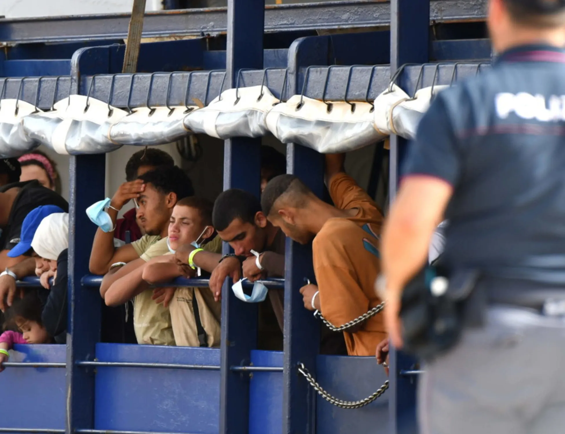 Leggi l'articolo: Migranti, rimpatriati 23 egiziani irregolari: prima volta storica