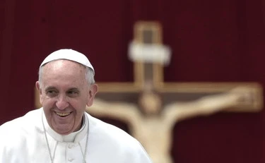 Papa Francesco, "qualche sinistrino voleva mettermi il cappio al collo"