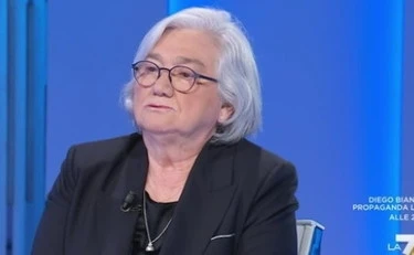 Rosy Bindi smontata da FdI: "Le consigliamo di guardare alla sua sinistra"