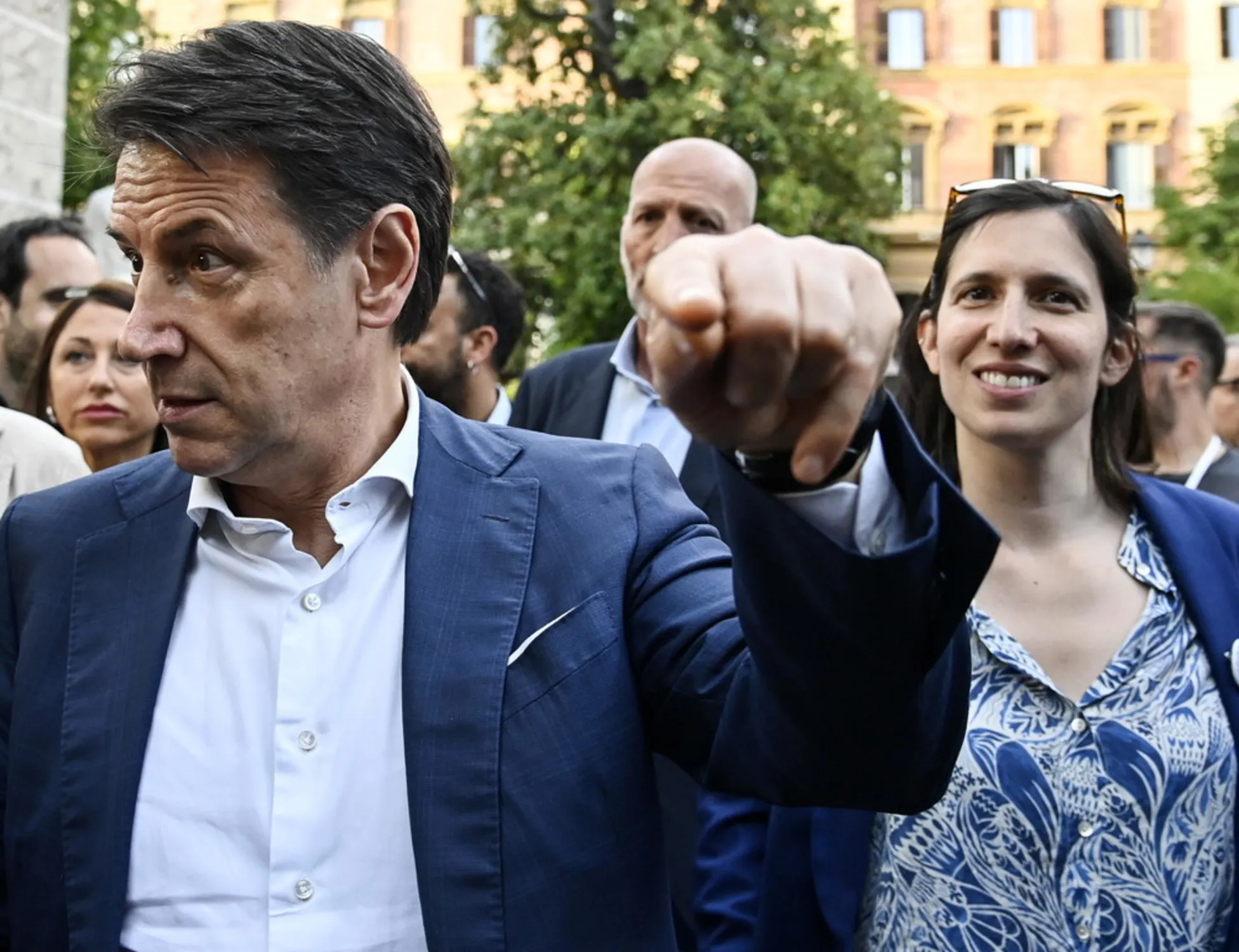 Leggi l'articolo: Il sondaggio in mano a Conte che terrorizza Schlein e Pd