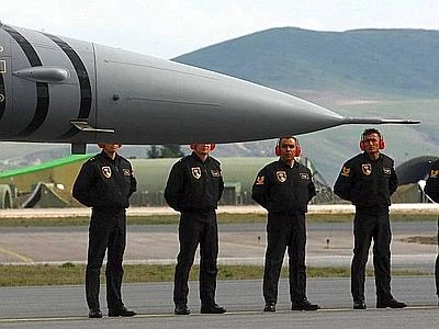 Turchia, alta tensione con la Siria: l'aereo abbattuto "era nello spazio internazionale"