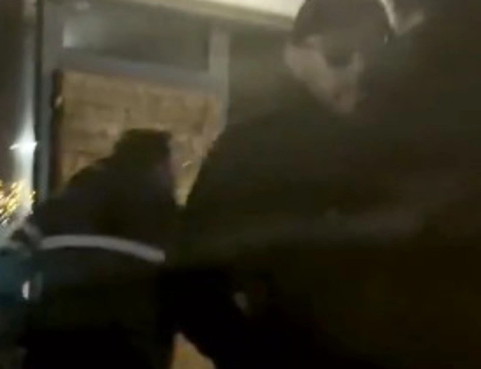 Crans-Montana, orrore contro le troupe Rai: "Insulti agli italiani"