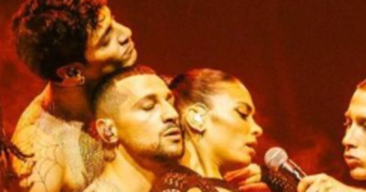 Elodie sul palco così: "Come fare l'amore", da togliere il fiato