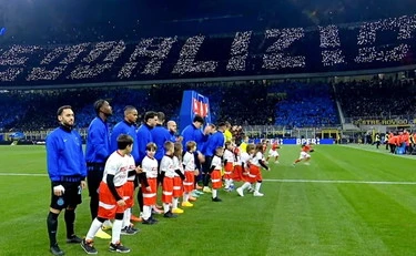 Inter-Milan, tifosi nerazzurri umiliati: il messaggio nascosto nella corografia
