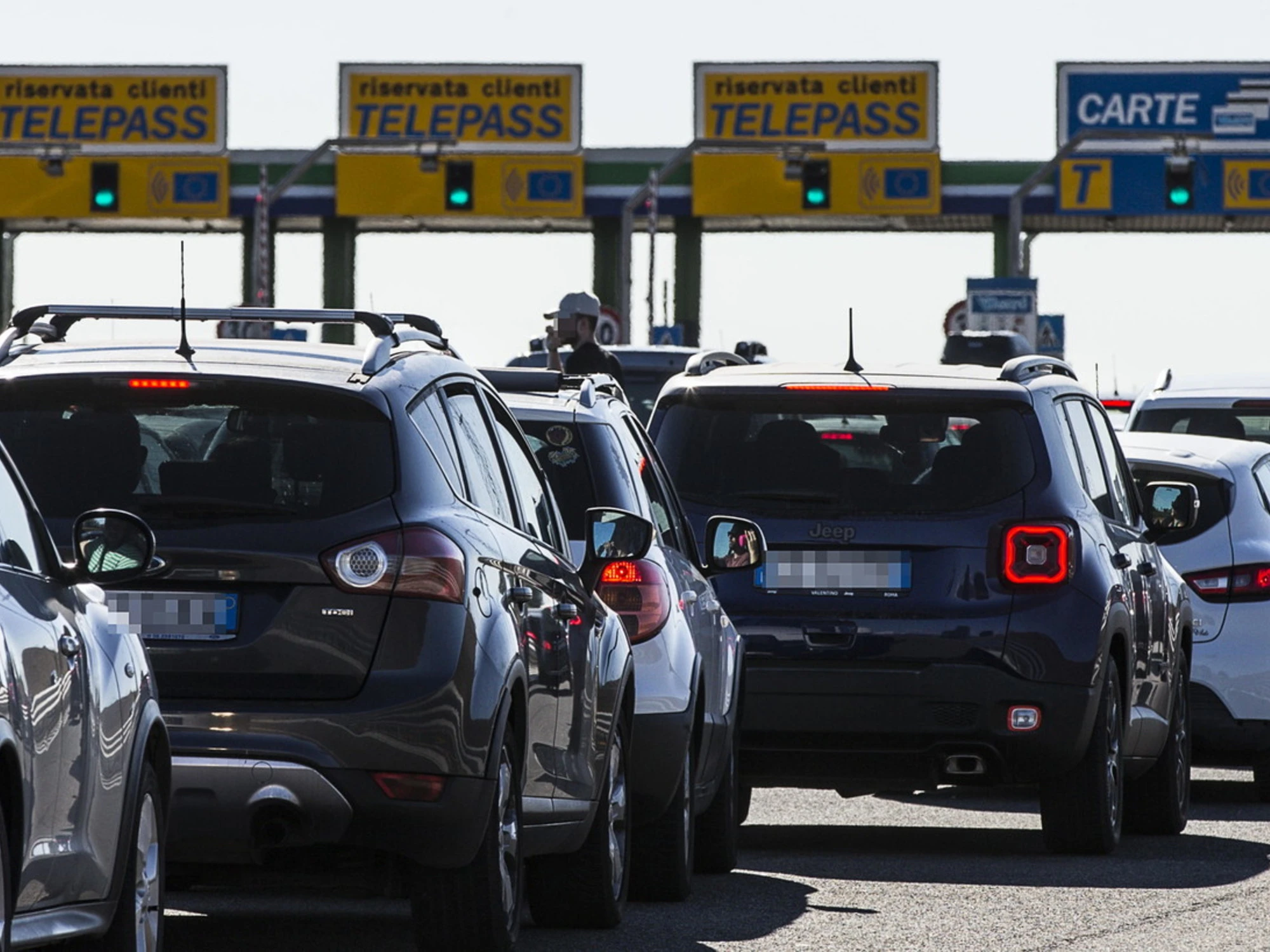 Napoli, non paga il pedaggio 45 volte: finisce malissimo