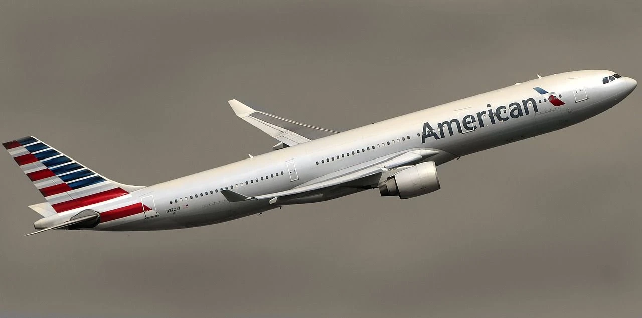 Coronavirus, American Airlines sospende voli per Milano