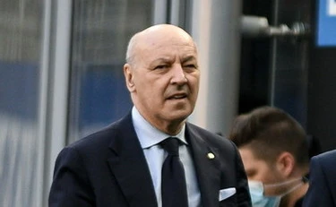 https://media.liberoquotidiano.it/9pMDBk-ECAJNofAJqFc-ayvrYLyZZI69Yz5jLEtopKw/width:800/quality:90/aW1hZ2VzLzIwMjYvMDUvMDQvMDgxNjI1NDg1LTZmZGI4NTZiLWIxMDctNDBjZi05ZjdkLTAwNWJmNWIxYTA0Zi5qcGc.webp