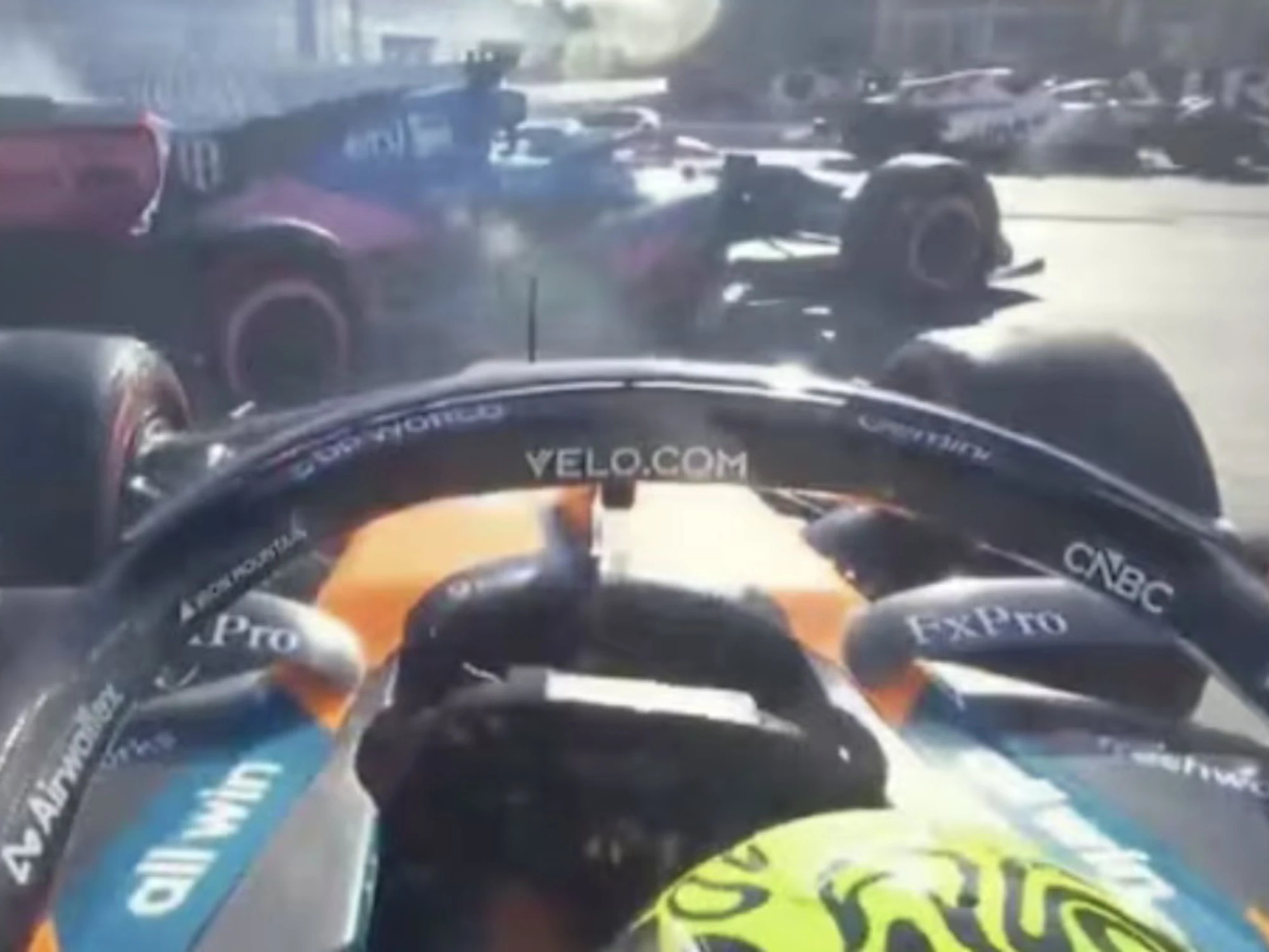"Non deve stare in f1, fermatelo": dopo Baku è il caos