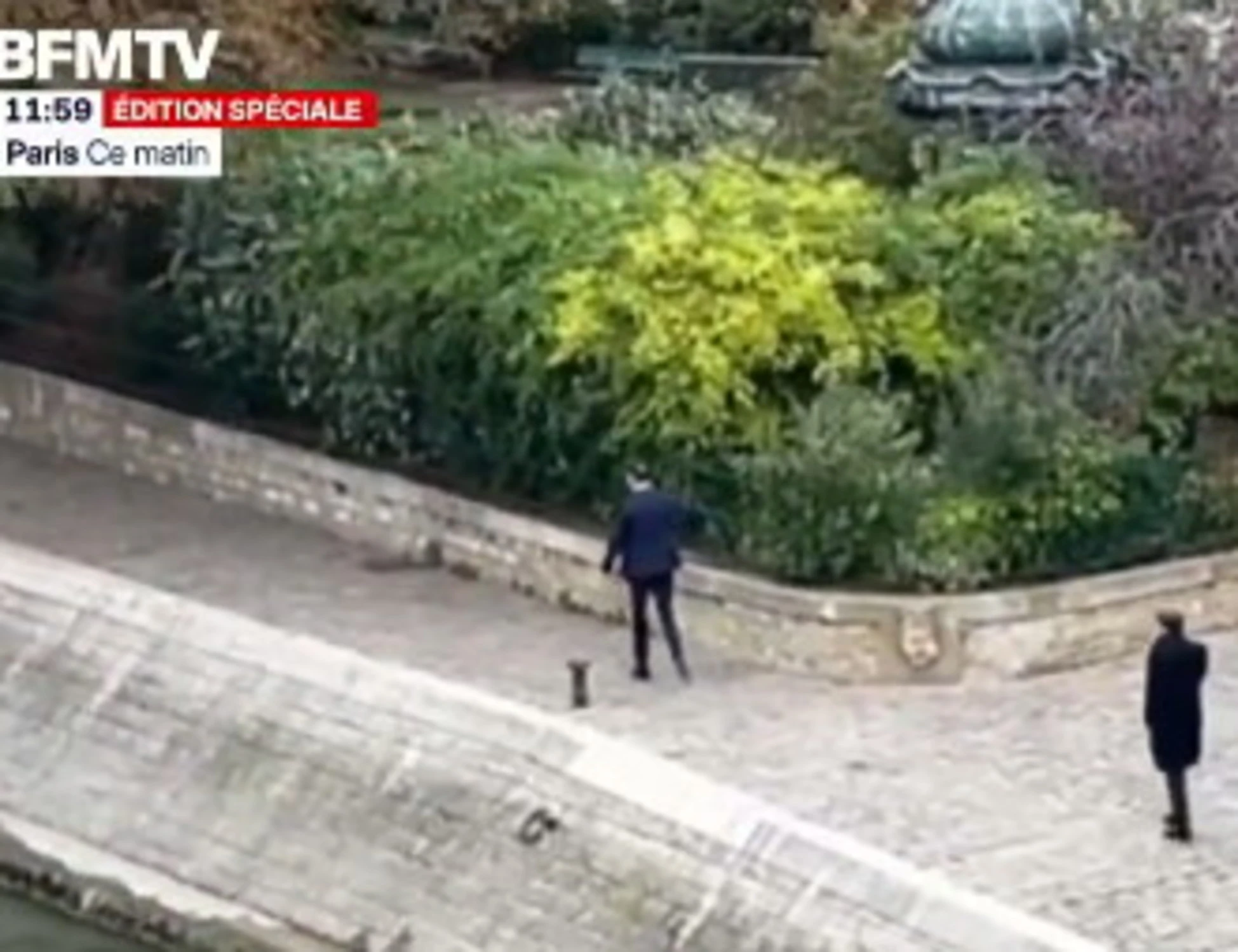 Dimissioni Lecornu, Macron disperato: come lo sorprendono fuori dall'Eliseo