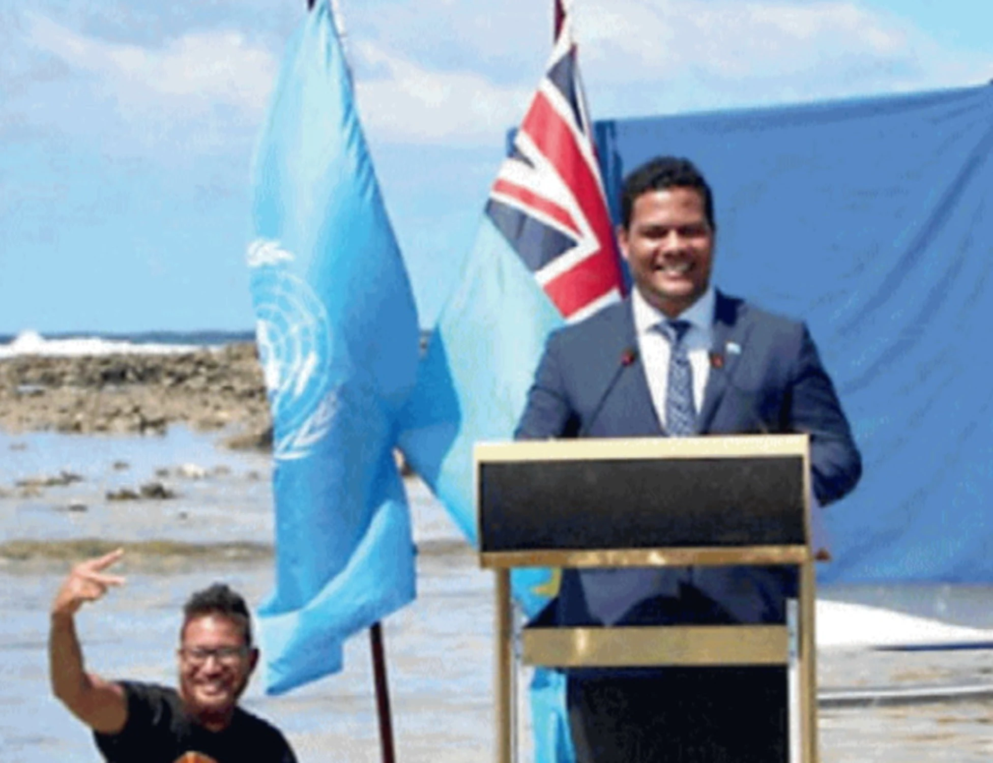 Tuvalu, l’isola che dovrebbe sparire è più grande di prima: catastrofisti muti