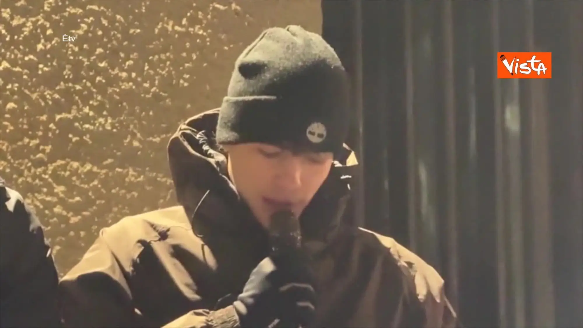 Crans-Montana, la fiaccolata degli amici di Giovanni Tamburi 