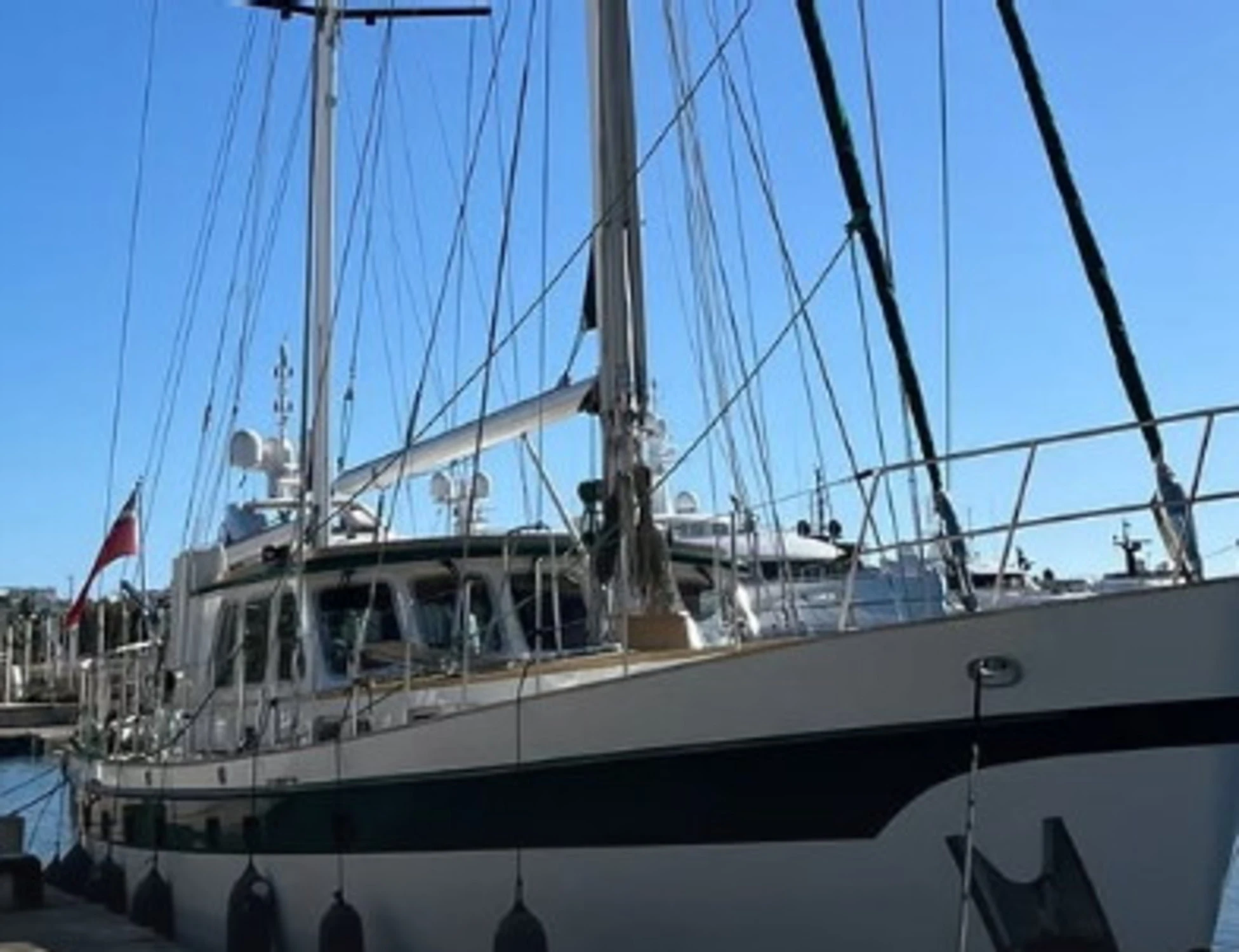 Sos Humanity inaugura una nuova barca e sfida l'Italia: "Senza esitare"