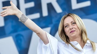 Giorgia Meloni, operazione-sorpasso sui 5 Stelle: "E Mattarella ne deve prendere atto"