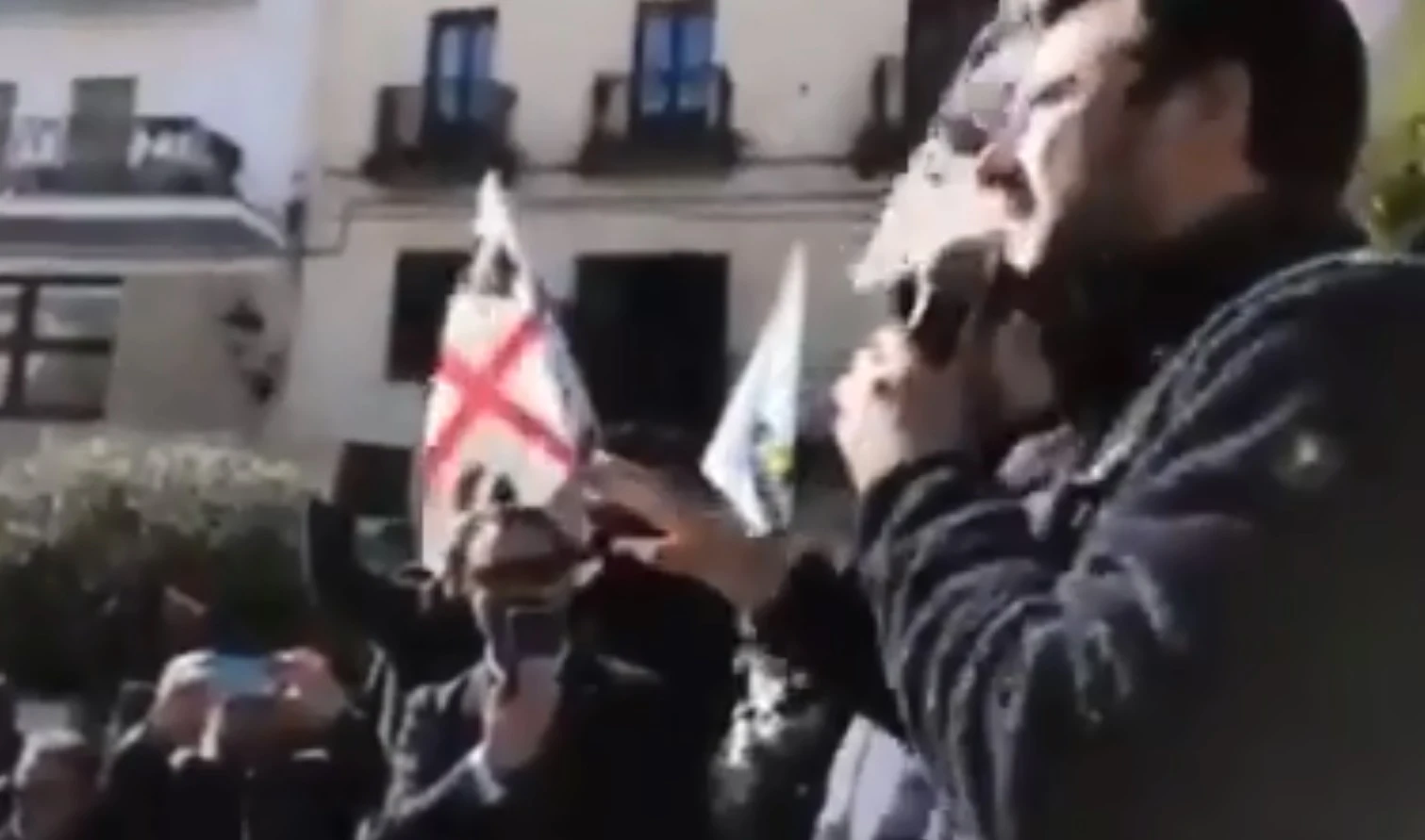 Matteo Salvini, bomba a urne aperte in Sardegna: "Volete più immigrati? Votate Pd"