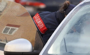 Cagliari, inseguimento con la pantera dei carabinieri: speronata, chi beccano sull'auto pirata