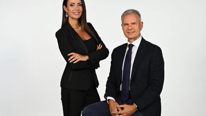 https://media.liberoquotidiano.it/9xTwDgRUaDXzfrql6nIV99xqeo3q3tQmArjBRyBhBXM/width:800/quality:90/aW1hZ2VzLzIwMjUvMDkvMTEvMTA0MjU0MzMxLTRjMGRmNGVhLWI5YTUtNDAxNy1hYTA0LTQ4YmIxNTBlNDc0Ny5qcGVn.webp