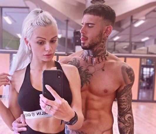 Eva Henger e la figlia Mercedesz, Natale separate. Faida familiare, il "genero" Lucas Peracchi ha un sospetto