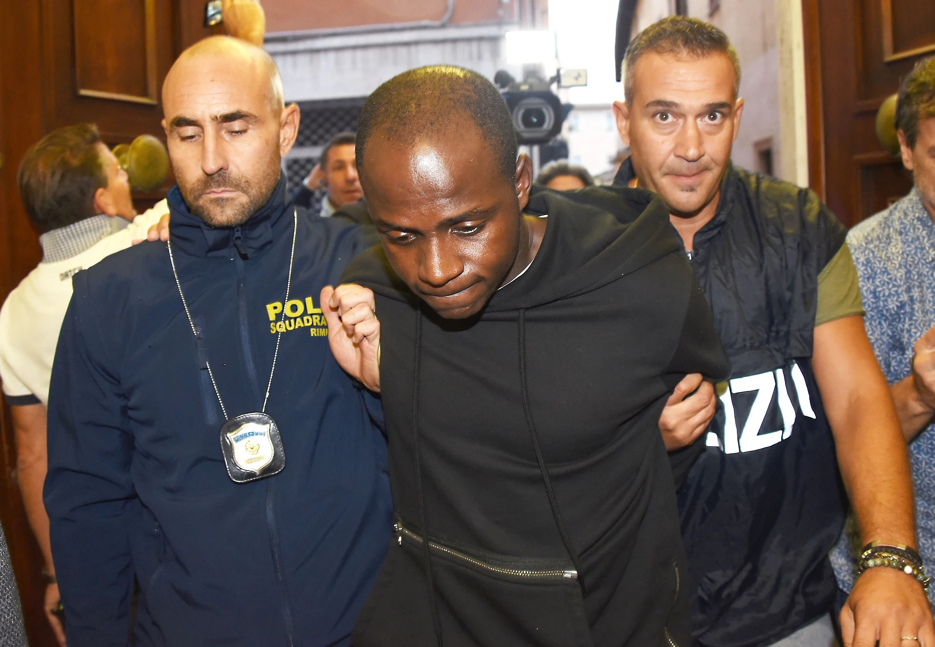 Stupro di Rimini, la transessuale scrive a Mattarella. Dopo la violenza la lettera e la richiesta choc al presidente