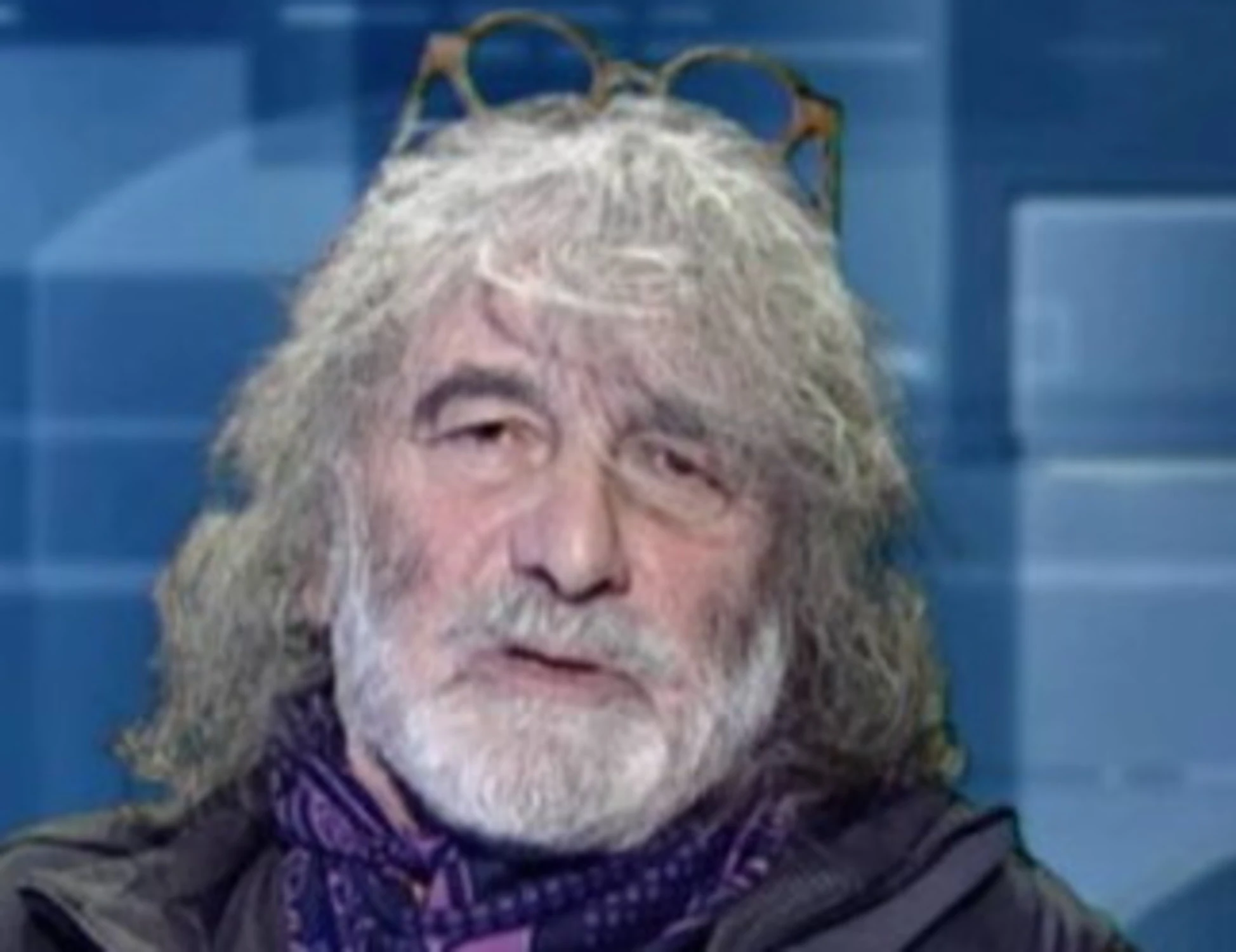 Mauro Corona, racconto impensabile: "A processo per terrorismo"