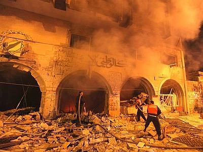 Gaza, diplomazie al lavoro per la tregua Mursi: "Aggressione Israele finirà oggi"