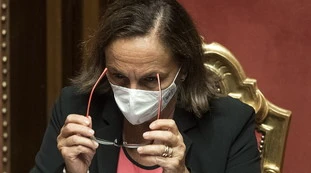 Immigrazione, Luciana Lamorgese: "Canali di ingresso regolari, permessi di soggiorno per lavoro di 6 mesi"