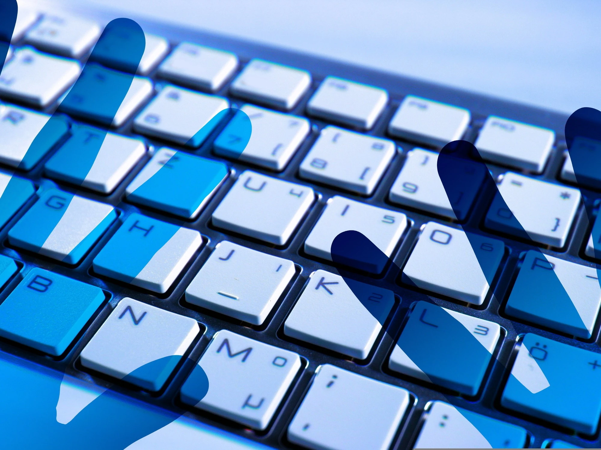 L'Italia è al centro di una guerra ibrida