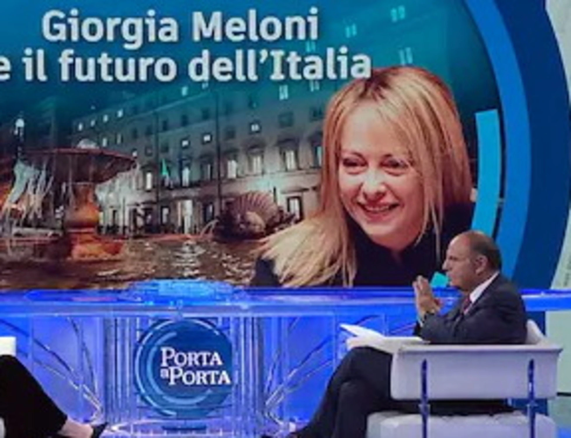 Sondaggio Porta a Porta, balzo clamoroso di FdI: il distacco con il Pd è siderale
