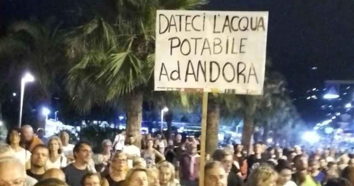 Andora senza acqua potabile, cittadini esasperati: un'altra "Via crucis"