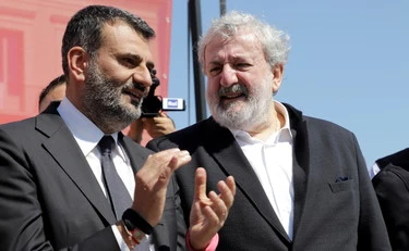 Il Pd esplode, Emiliano va avanti e Decaro frena: caos in Puglia
