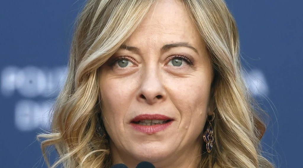 Meloni asfalta Schlein: "Mi attacca? Non so quale discorso abbia ascoltato"