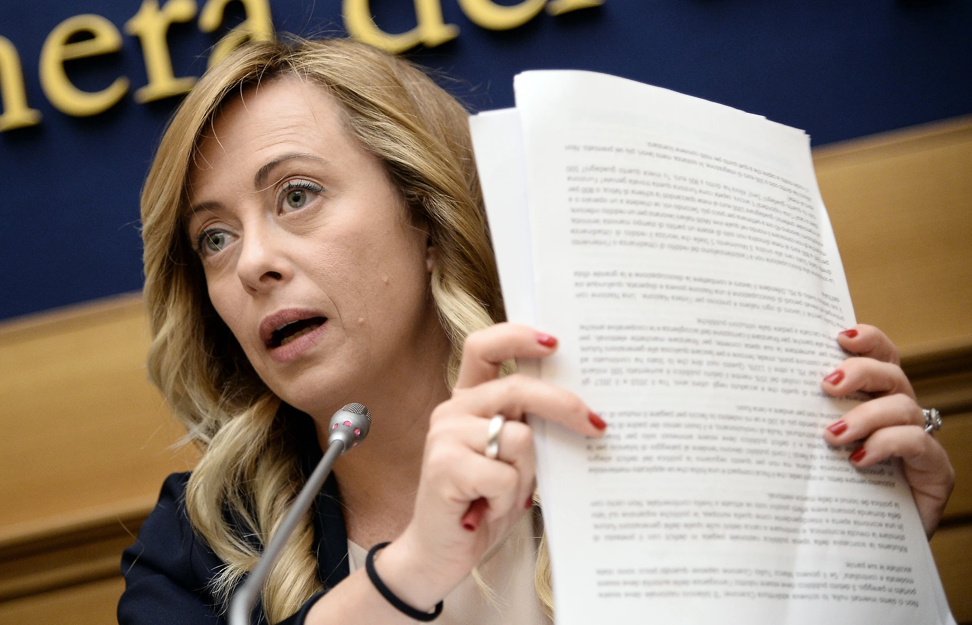 Giorgia Meloni, la badilata a Moody's che declassa l'Italia: "Proprio loro che avevano taroccato i giudizi"