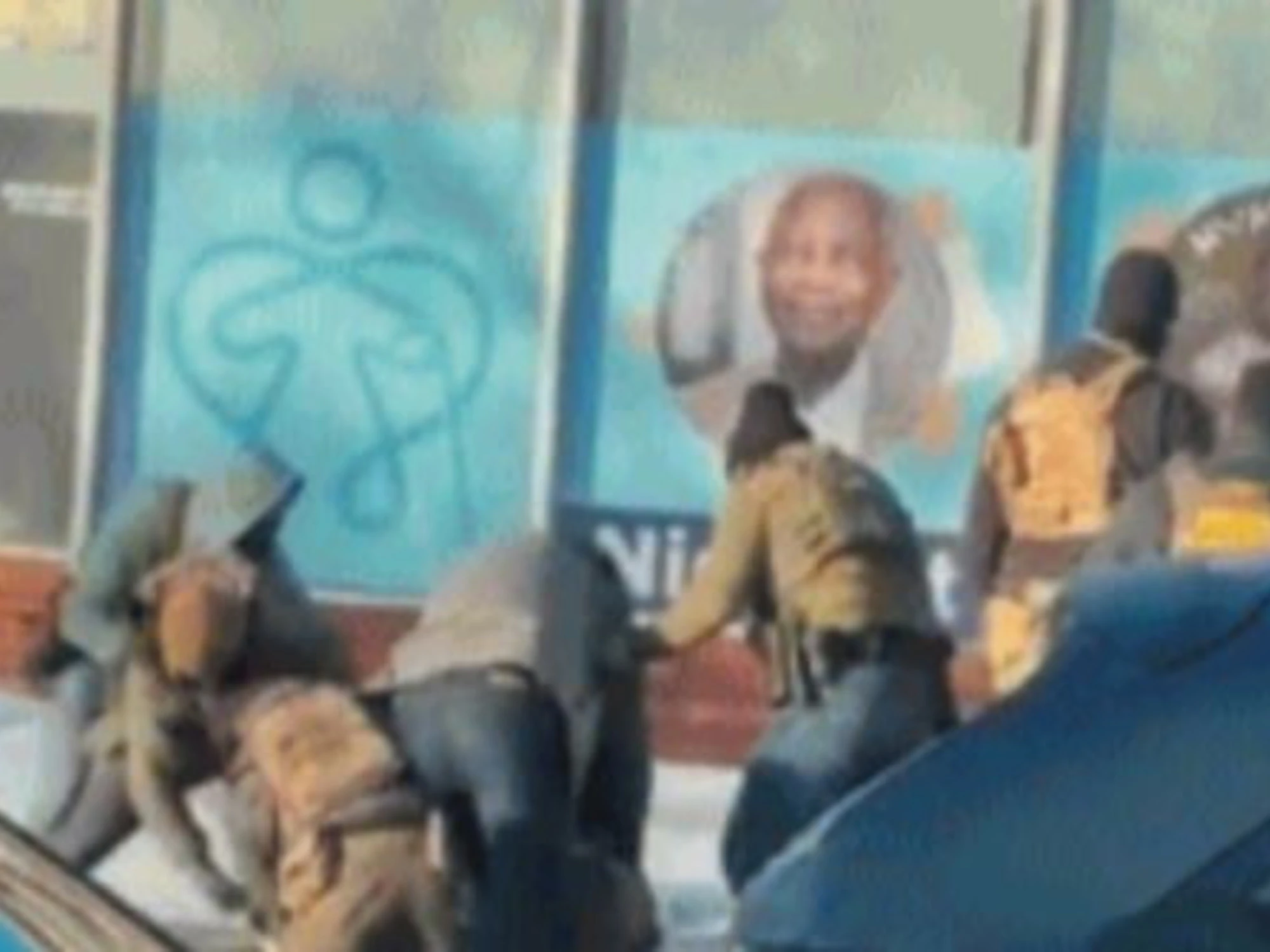 Uomo ucciso a Minneapolis: "Aveva una pistola carica"