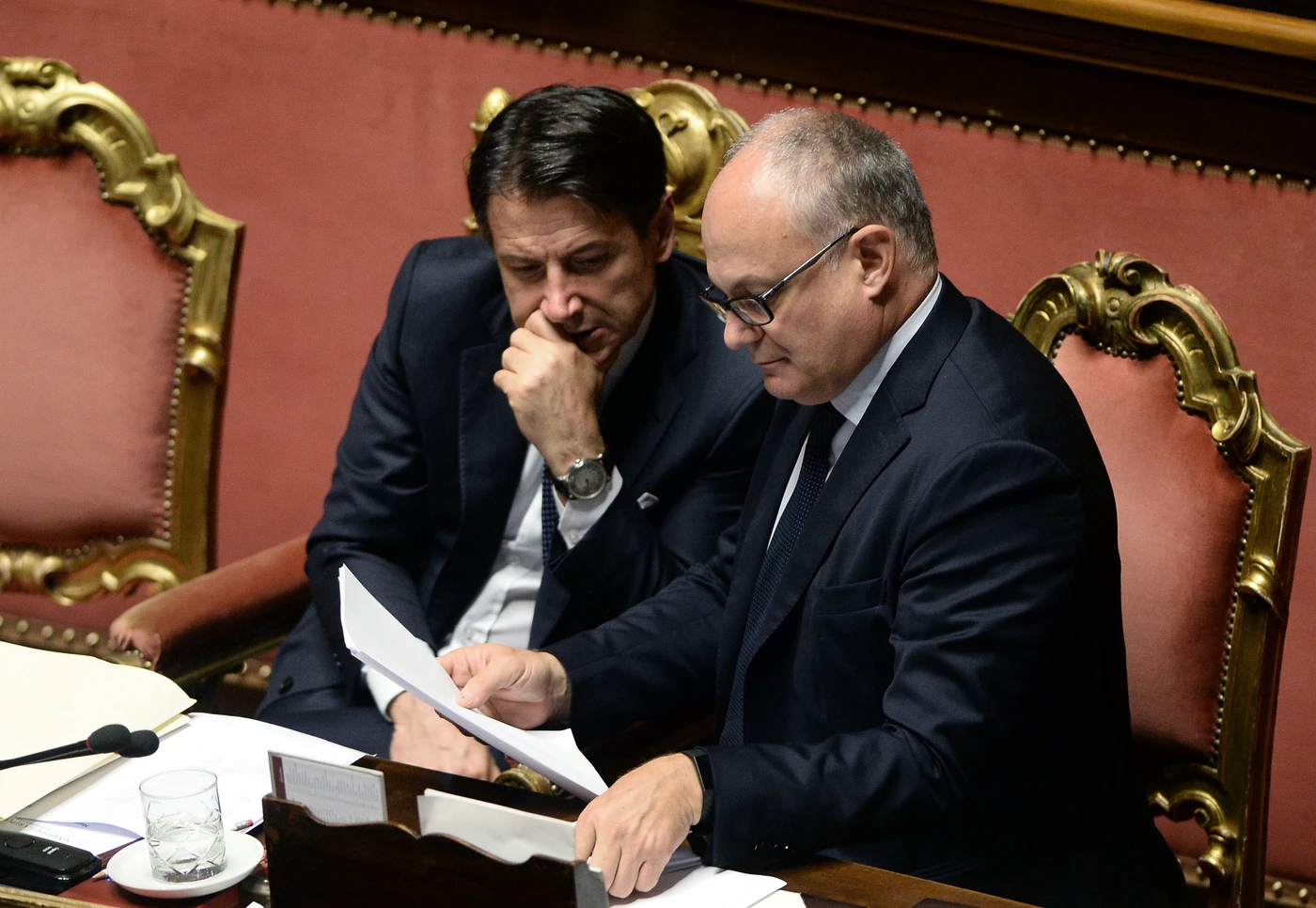 Manovra, il deficit fissato al 2,2 per cento del Pil: supera la soglia prevista dall'Unione Europea