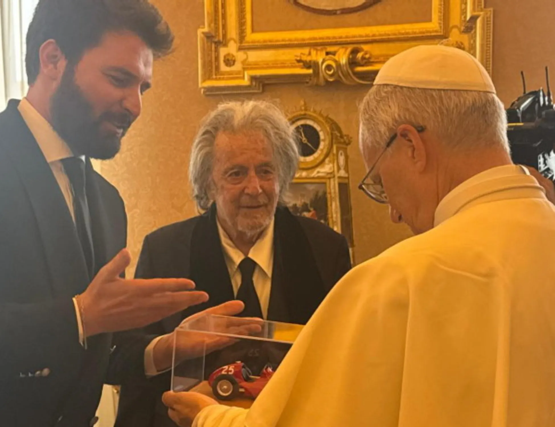 INTELLIGENZA ARTIFICIALE, ANDREA IERVOLINO DAL Papa: UN UNICO APPELLO PER RIMETTERE L’UOMO AL CENTRO DEL FUTURO DIGITALE