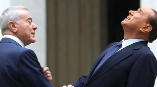  Silvio Berlusconi, il retroscena: "Pronto ad aiutare Conte in caso il M5s si sfilasse in cambio una nuova maggioranza"