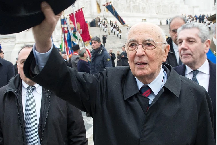 Quirinale, l'indiscrezione: Napolitano si è autocandidato