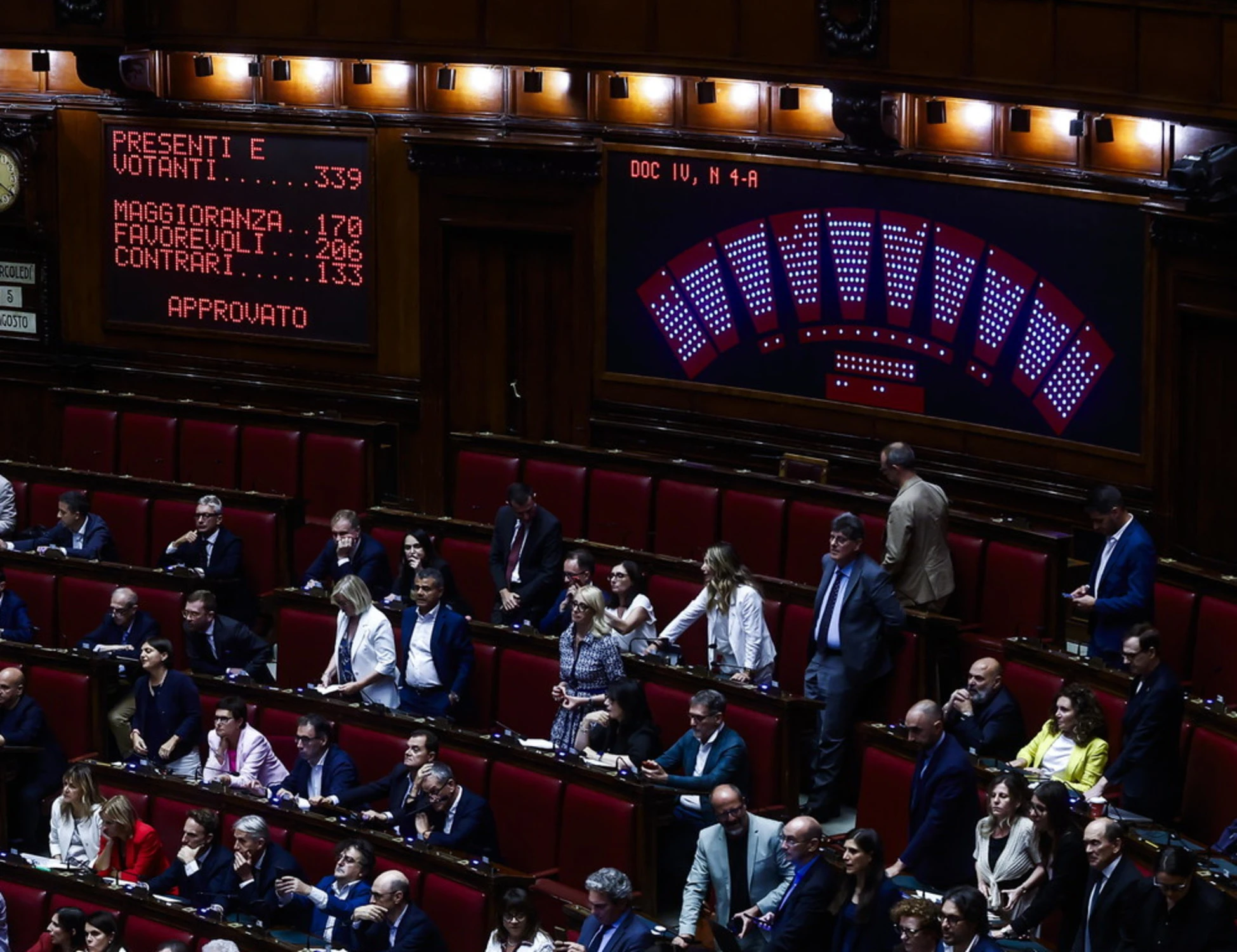 Stop al patentino antifascista per parlare alla Camera