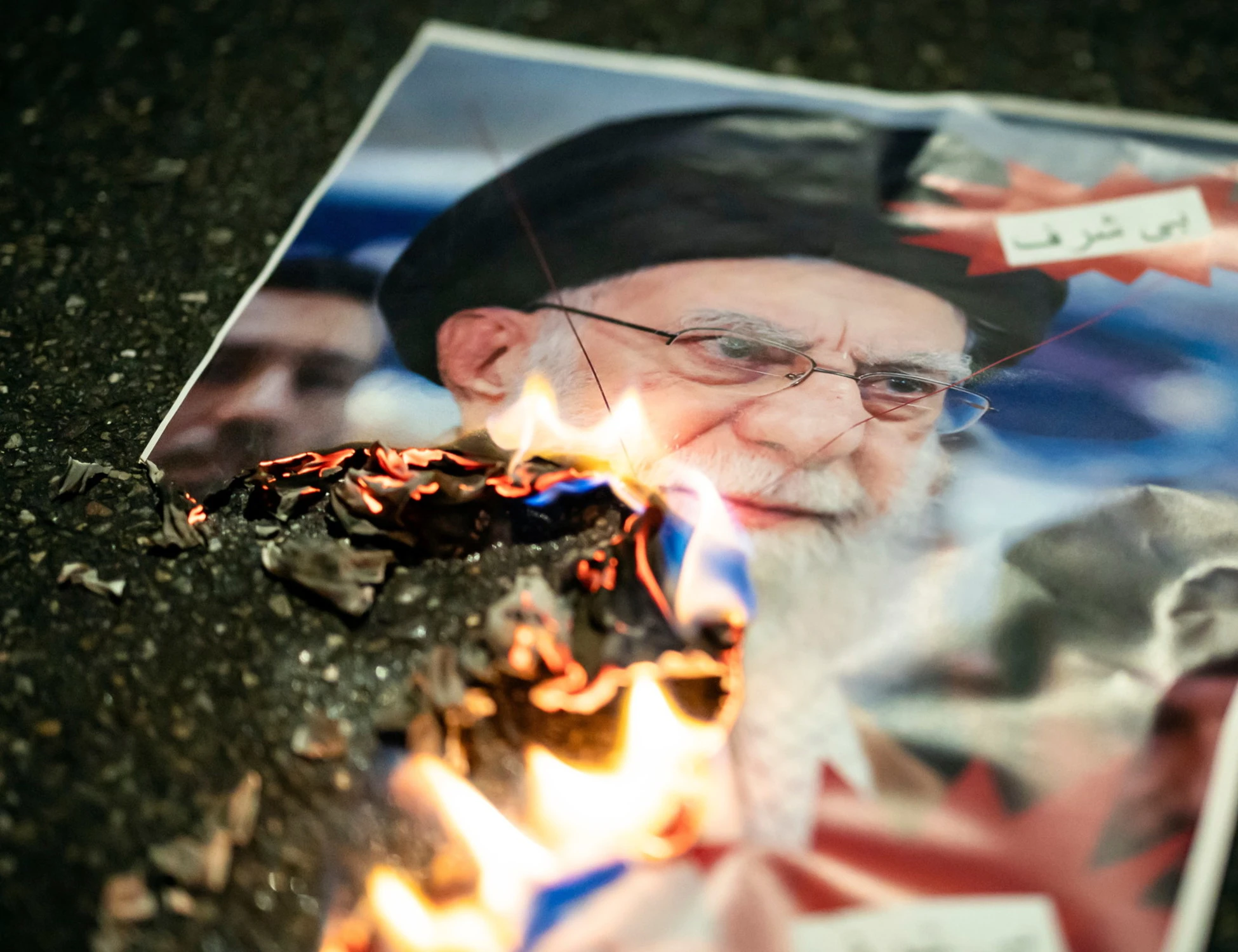 Iran, migliaia di morti. "Attacco Usa in 24 ore": la fine del regime?