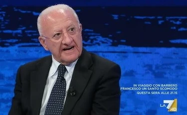 Campania, lo schiaffo di De Luca a Fico: "Cafoni, buonanotte"