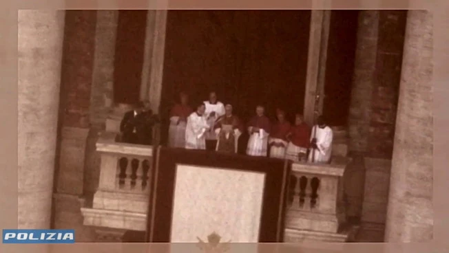 Le prime immagini di Papa Leone XIV dall'elicottero della Polizia
